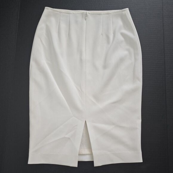 St John Crepe Pencil Skirt Size 6 White Silk Lined Back Slit Office Professional - Picture 4 of 8